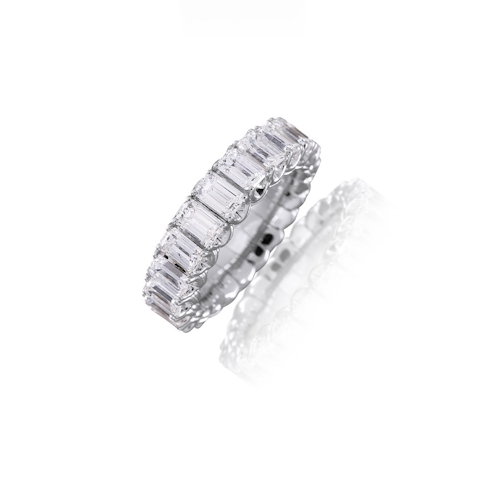 Vertical 18K White Gold Xpandable Emerald Cut Diamond Ring