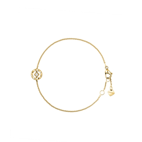 Vertical 18K Yellow Gold Coco Crush Diamond "O" Bracelet