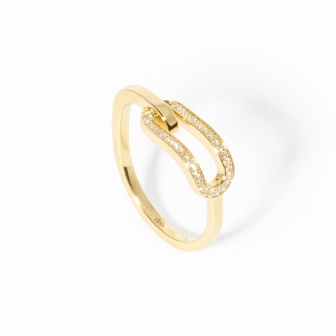 Vertical 18K Yellow Gold Maillon Diamond Sculptural Ring